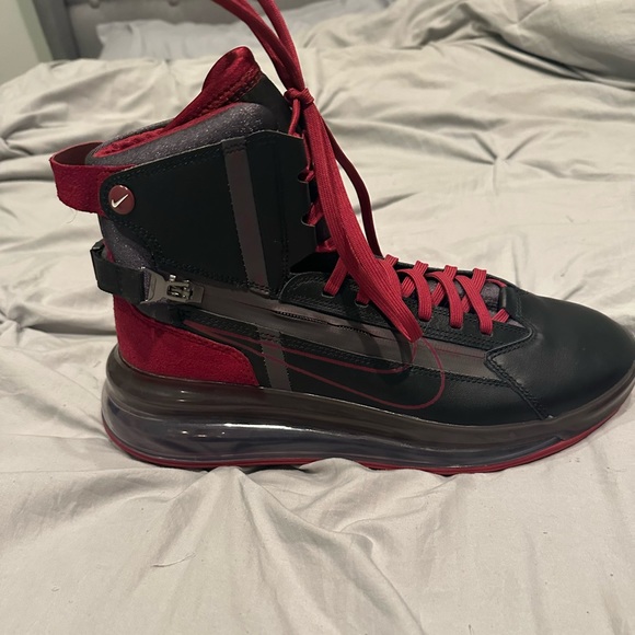Men’s 9.5 Nike Air Max 720 Saturn Basketball Sneakers main image 6